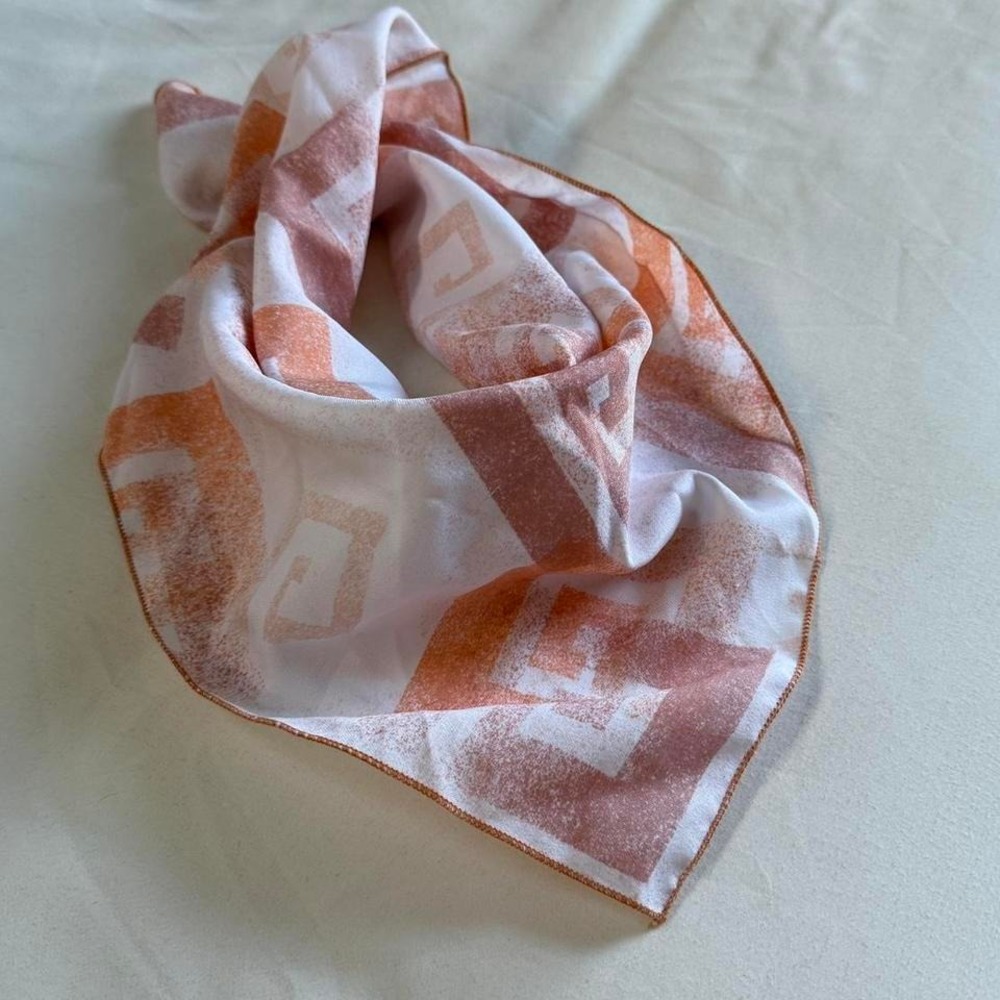 vintage geometric‎ scarf